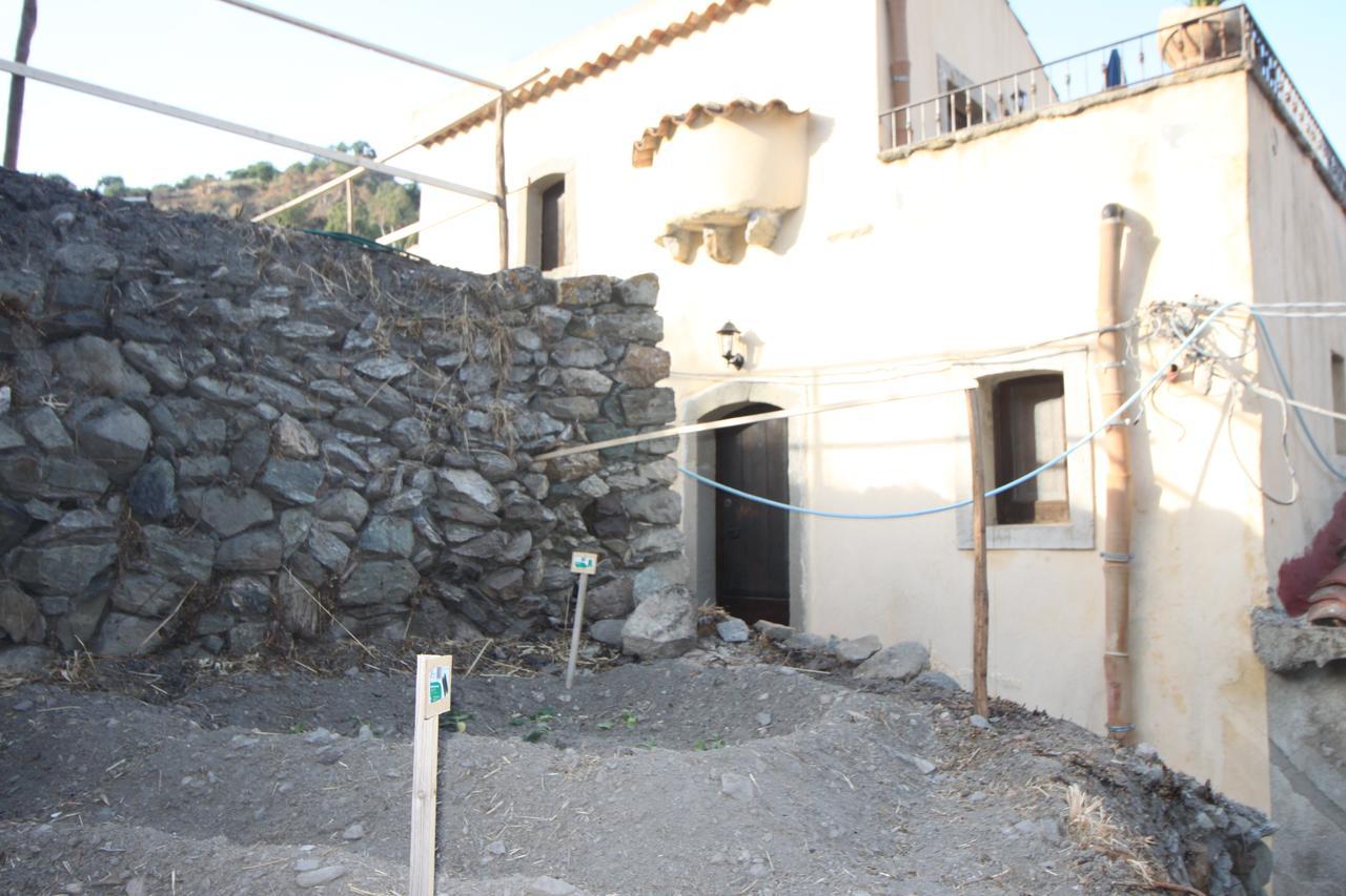 The Clock Houses Borgo Gallodoro Letojanni Exterior photo